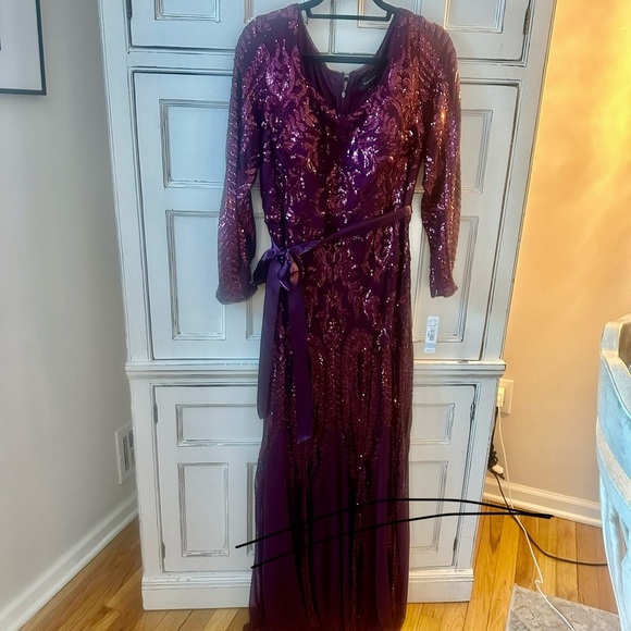 R & M Richards Dresses & Skirts - 🥂Mother of the bride or groom elegant eggplant  Long Sleeve beaded Dress🥂